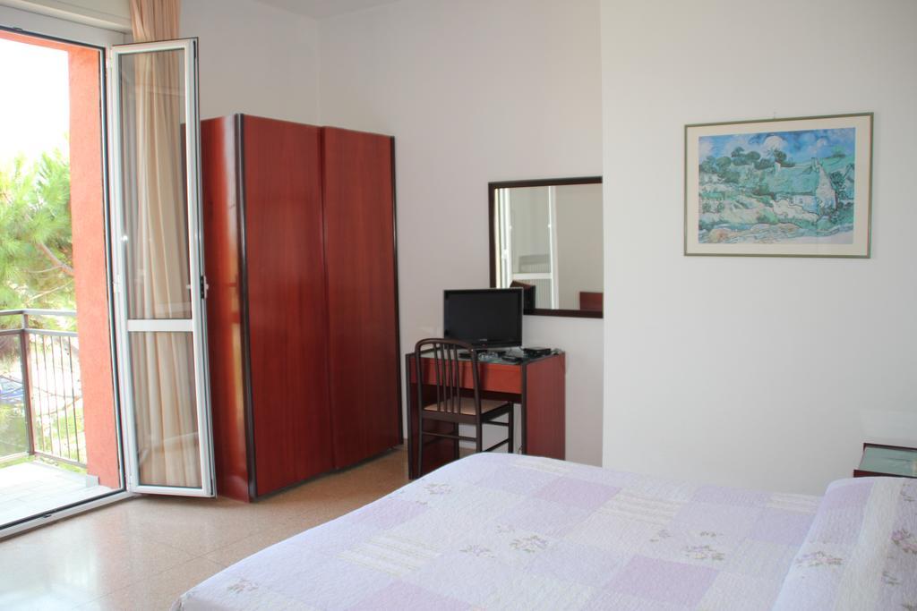 Nuovo Hotel San Martino Snc Казалеккьо-ди-Рено Номер фото