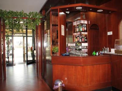 Nuovo Hotel San Martino Snc Казалеккьо-ди-Рено Экстерьер фото